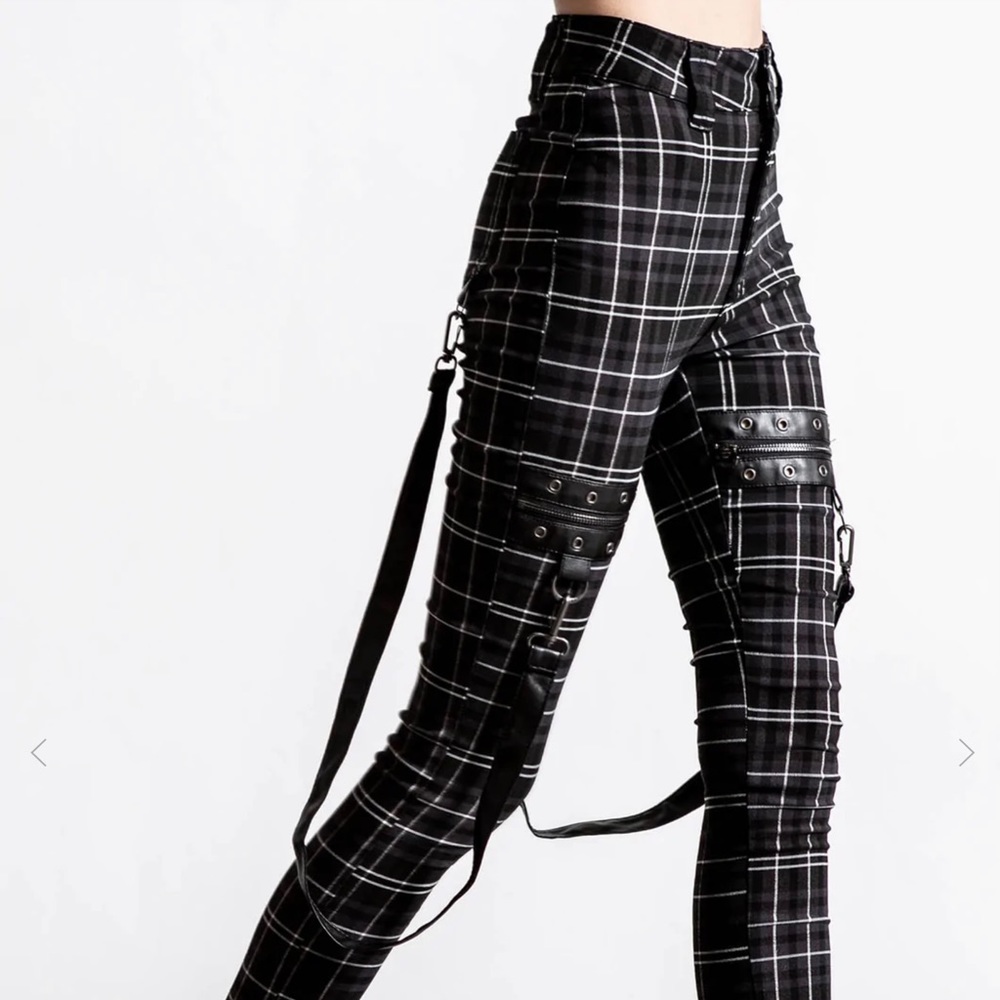 Dead Resistance Skinny Jeans